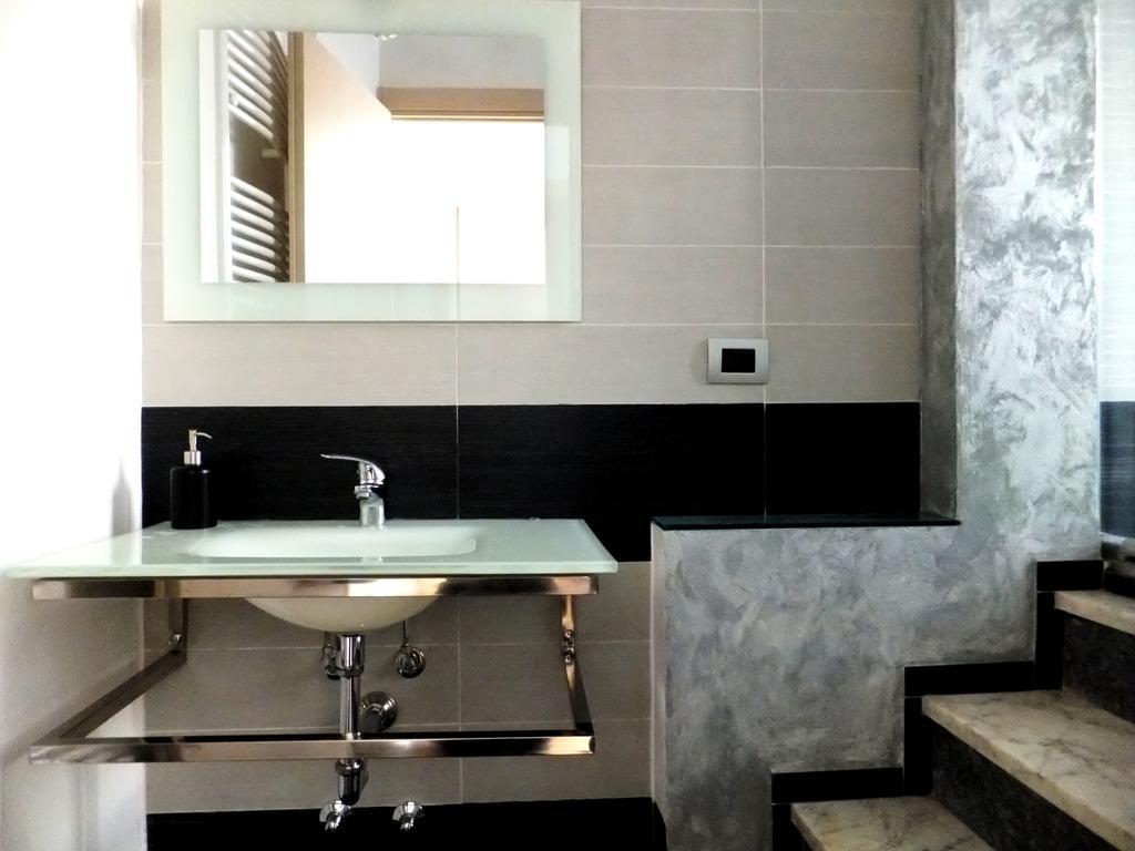 Da Canal Bed & Breakfast Милано Стая снимка