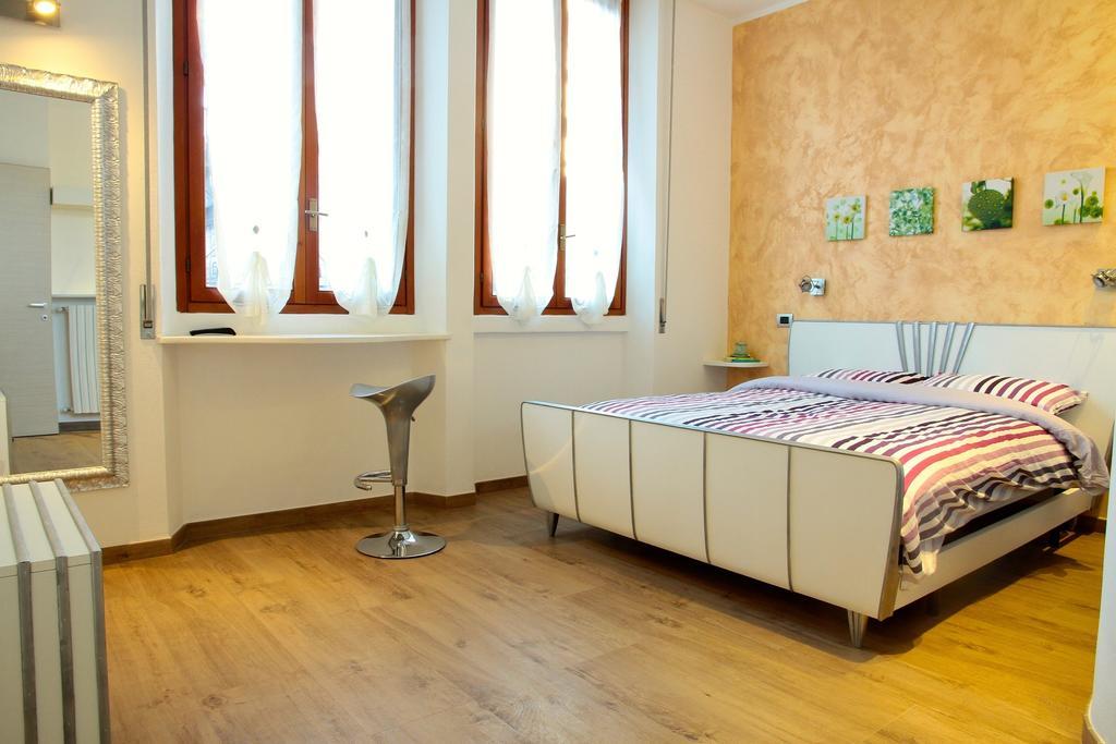 Da Canal Bed & Breakfast Милано Стая снимка
