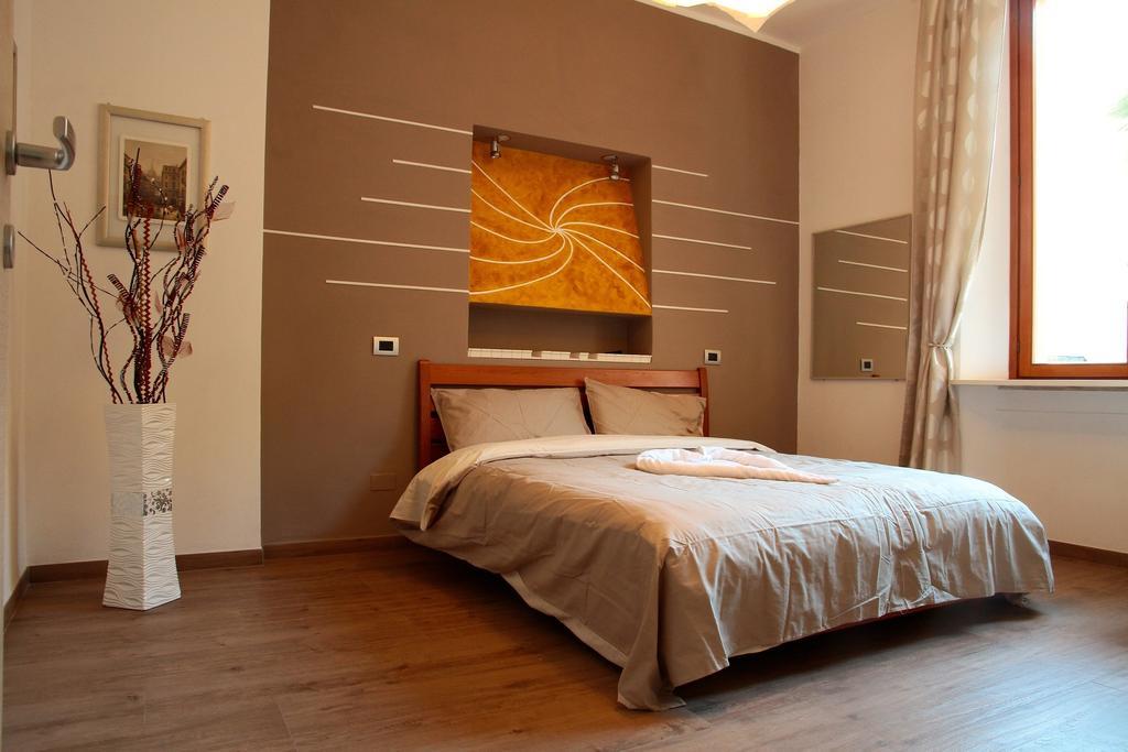 Da Canal Bed & Breakfast Милано Екстериор снимка